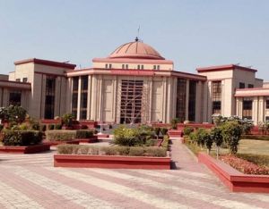 हाईकोर्ट ने बिलासपुर नगर निगम आयुक्त को जारी किया नोटिस 