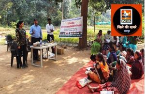 जशपुर :  गोबर से विभिन्न प्रकार के उत्पाद निर्मित करने स्व-सहायता समूह के महिलाओं को दिया गया प्रशिक्षण