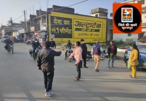 सूरजपुर :  बिना मास्क पहने नगर के सड़कों में घूमने फिरने, दुकानों में अनावश्यक तरीके से भीड़ व कोरोना के नियमों का उल्लंघन पर की गई कार्यवाही