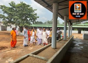 महामंडलेश्वर श्री राजेश्री महन्त ने ग्राम जोगीदादर में गौशाला का किया निरीक्षण