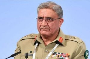  पाकिस्तान SC ने आर्मी चीफ जनरल बाजवा का कार्यकाल छह माह के लिए बढ़ाया 