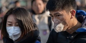 चीन में कोरोना वायरस से मरने वालों की संख्या 2,000 के पार