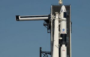  खराब मौसम की वजह से नासा के दो अंतरिक्ष यात्रियों के SpaceX रॉकेट लॉन्च टला 