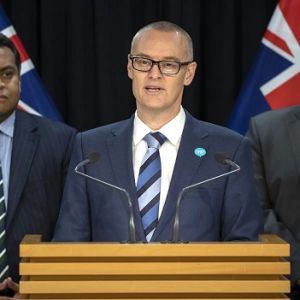  न्यूजीलैंड : लॉकडाउन तोड़ने पर स्वास्थ्य मंत्री ने दिया इस्तीफा