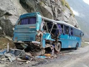 बम विस्फोट : पाकिस्तान में चीनी नागरिकों से भरी बस में धमाका, कम से कम 10 लोगों की मौत