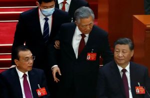  चीन के पूर्व राष्ट्रपति हू जिन्ताओ को पार्टी कांग्रेस से जबरन निकाला गया