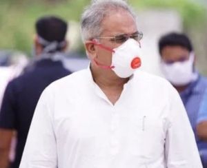 मुख्यमंत्री  श्री  भूपेश बघेल  ने जन-जागरूकता के लिए अपने सोशल मीडिया प्लेटफार्मों पर लगाया मास्क वाला डीपी