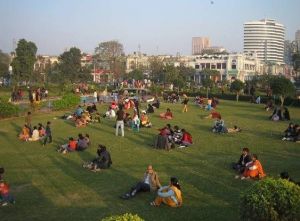  दिल्ली में आज से खोले गए पार्क, नियम और शर्तों के साथ पार्कों में आने की मिली इजाजत