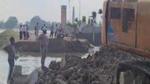 बिहार : उद्घाटन से पहले  टूटा पुल, CM करने वाले थे उद्घाटन