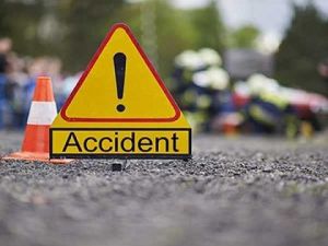  हिमाचल: सड़क हादसे में कार सवार चार लोगों की मौत