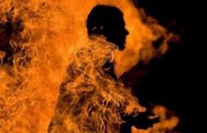  राजस्थान: मंदिर की जमीन के लिए कुछ दबंगों ने पुजारी को जिंदा जलाया, इलाज के दौरान हुई मौत