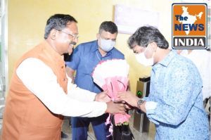  झारखंड के मुख्यमंत्री श्री हेमंत सोरेन के राजधानी रायपुर पहुंचने पर स्वामी विवेकानंद विमानतल पर आत्मीय स्वागत