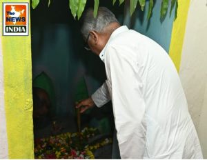 मुख्यमंत्री श्री भूपेश बघेल ने रायगढ़ जिले के नवापारा के मुनिचुआं आश्रम में की पूजा-अर्चना