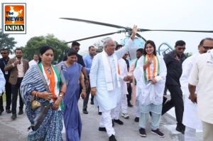 मुख्यमंत्री श्री भूपेश बघेल का हैलीपैड में जनप्रतिनिधियों ने किया जोरदार स्वागत...