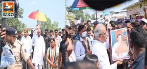  मुख्यमंत्री श्री बघेल का माता चंडी मंदिर से भेंट-मुलाकात कार्यक्रम स्थल तक रोड शो के दौरान ग्रामीणों ने किया जोरदार स्वागत