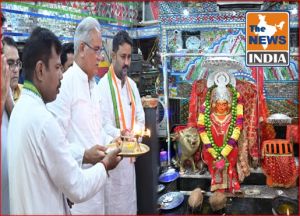 मुख्यमंत्री बघेल ने आदिशक्ति माँ महामाया देवी का किया दर्शन... प्रदेशवासियों के सुख समृद्धि और खुशहाली की कामना की 