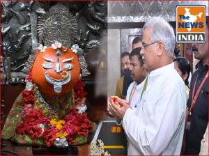 माता चंद्रहासिनी देवी मंदिर में की पूजा अर्चना... मुख्यमंत्री बघेल  ने प्रदेशवासियों के सुख, समृद्धि और खुशहाली की कामना की
