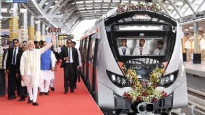 प्रधानमंत्री मोदी न अहमदाबाद व सूरत के मेट्रो प्रोजेक्ट का शुभारंभ किया, कहा- 27 शहरों में 1000 किमी से अधिक नए मेट्रो नेटवर्क पर हो रहा काम