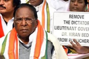  पुडुचेरी: फ्लोर टेस्ट में फेल CM नारायणसामी ने सौंपा इस्तीफा, गिरी कांग्रेस की सरकार
